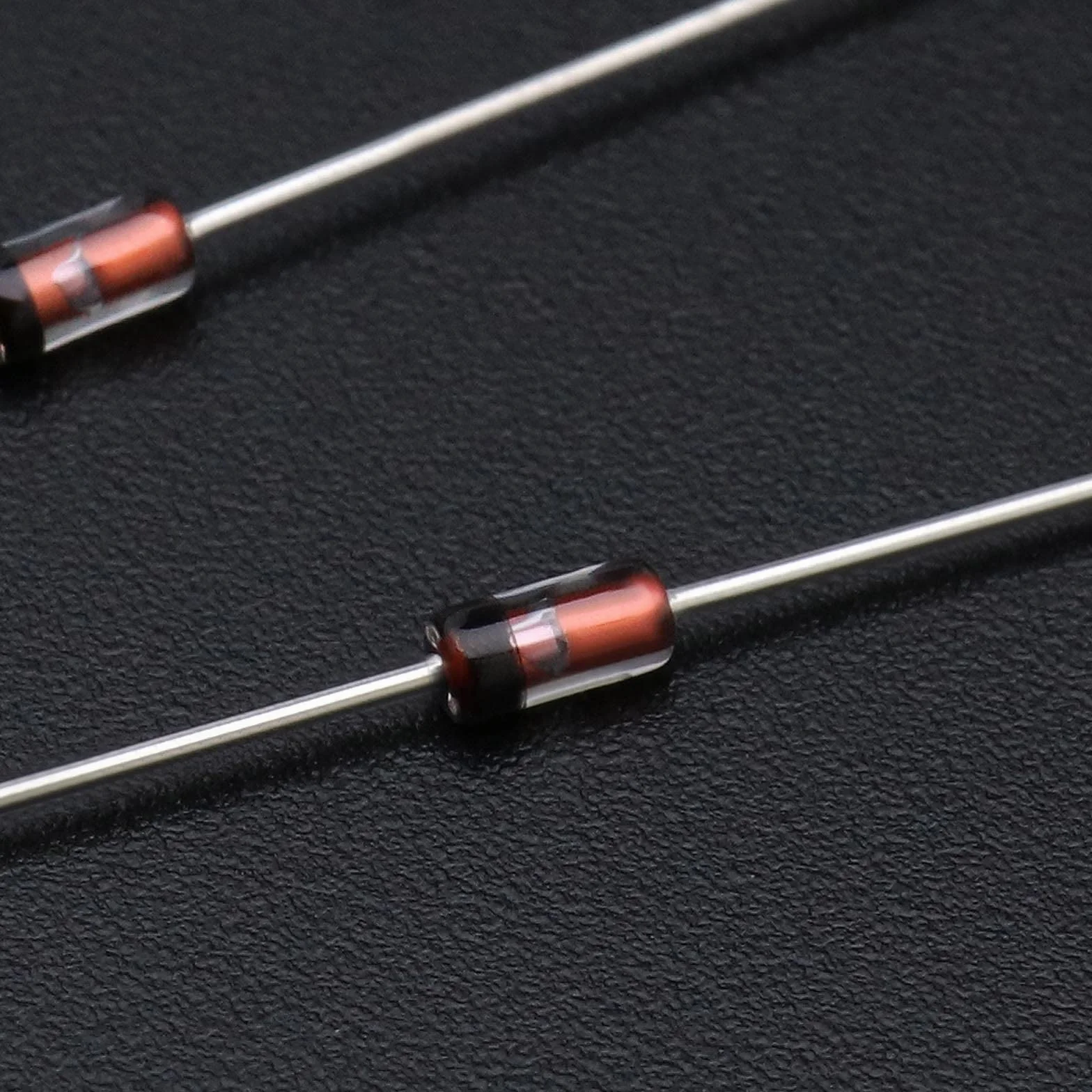 1N34A dioda germanowa 50 mA 65 V osiowa komponenty elektroniczne