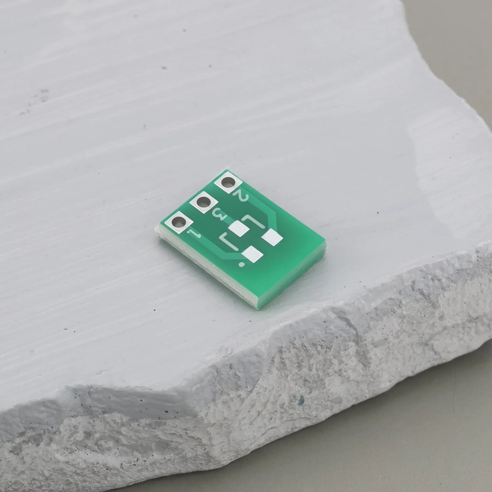 50 szt. dwustronny SMD SOT23-3 SOT223 PCB konwerter SOT23 na SIP3 adapter 2,54 mm 10 x 7,6 mm do produktu elektronicznego
