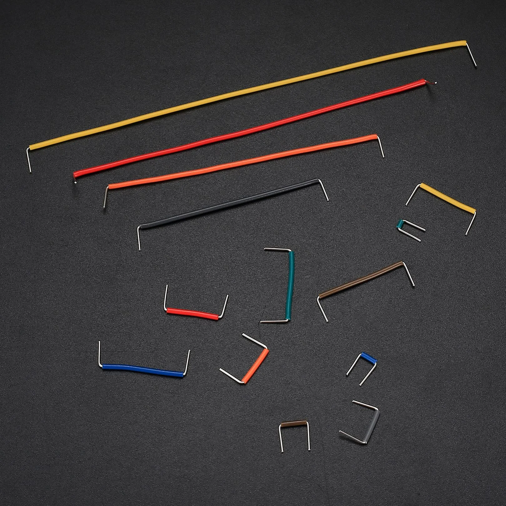 Zestaw przewodów połączeniowych Breadboard 840 sztuk, kable męskie-męskie 14 długości, plastikowe zaciski
