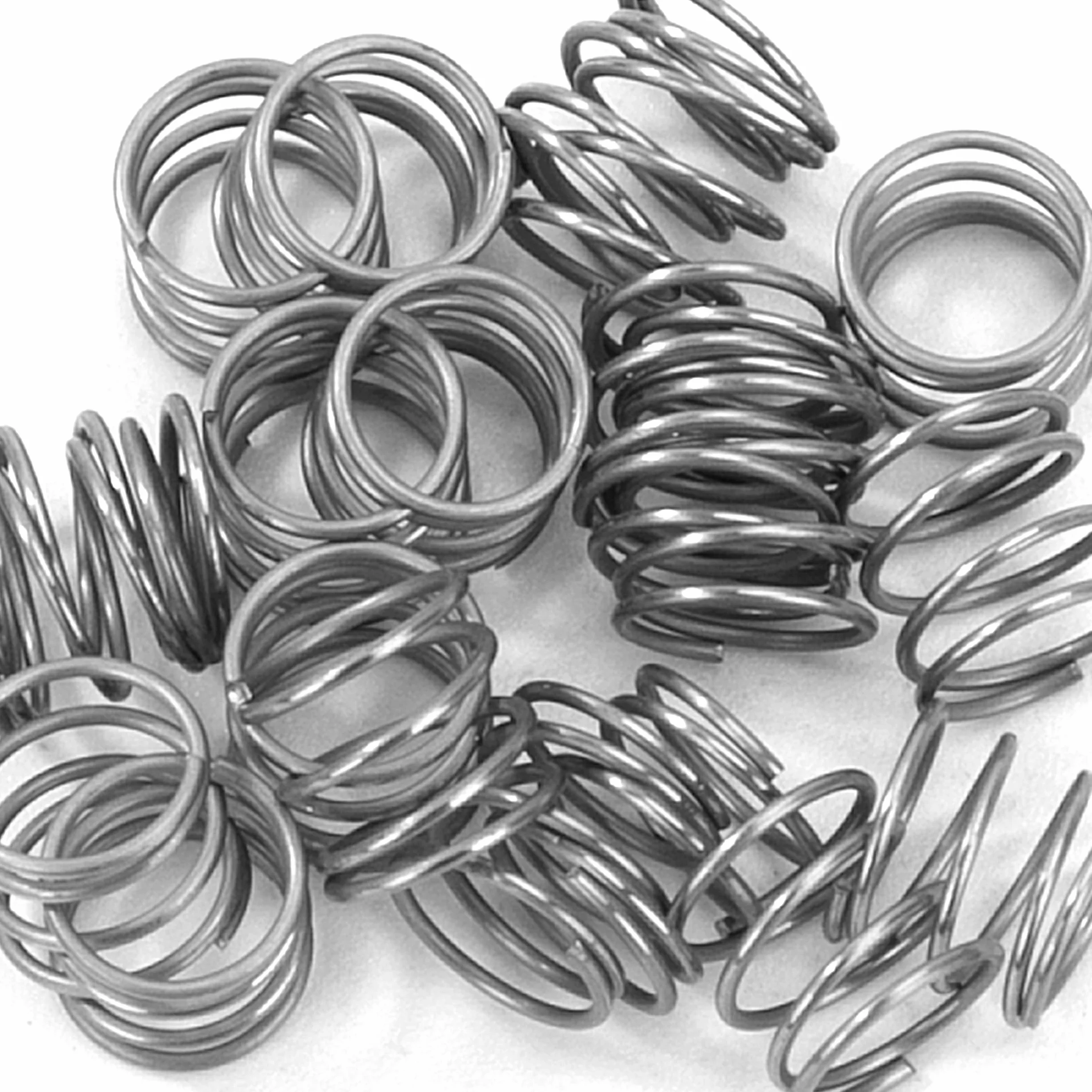 Sprężyny dociskowe 5 mm sprężyna ze stali nierdzewnej 304 średnica drutu 0,45 mm średnica zewnętrzna 6 mm siła sprężyny 0,2 kg 20 sztuk