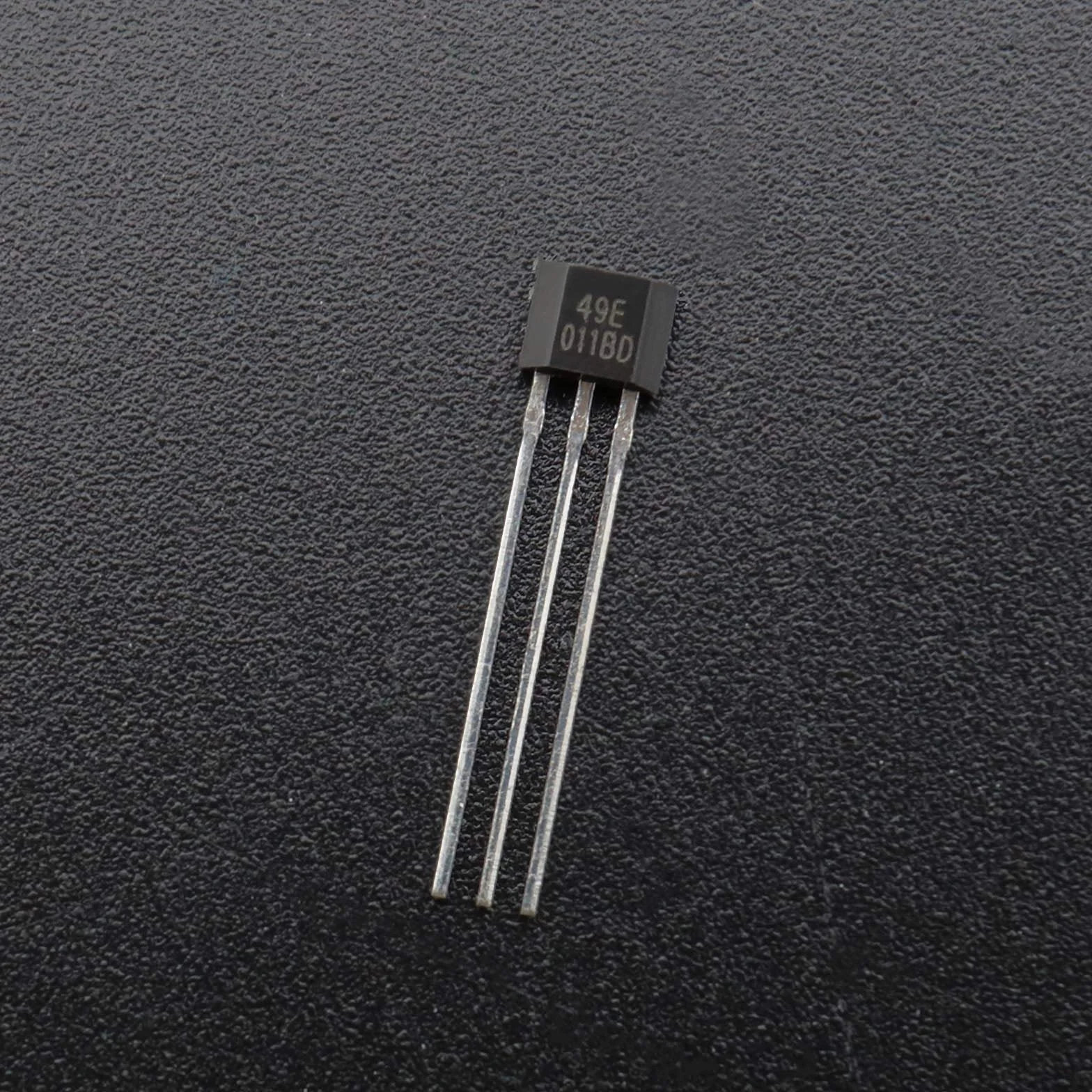 20 x 49E OH49E SS49E czujniki liniowe S49E TO-92 3-pinowy element czujnika, przełącznik do pojazdów elektrycznych, naprawa silnika