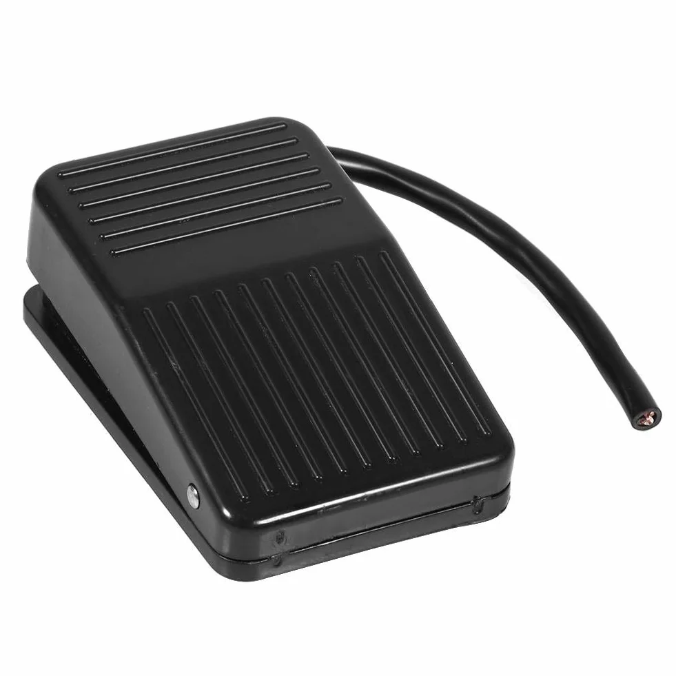 Ausla Elektryczny Przełącznik Pedału, 220V 10A, Czarny, Plastikowy, Antypoślizgowy, z Kablem 10cm