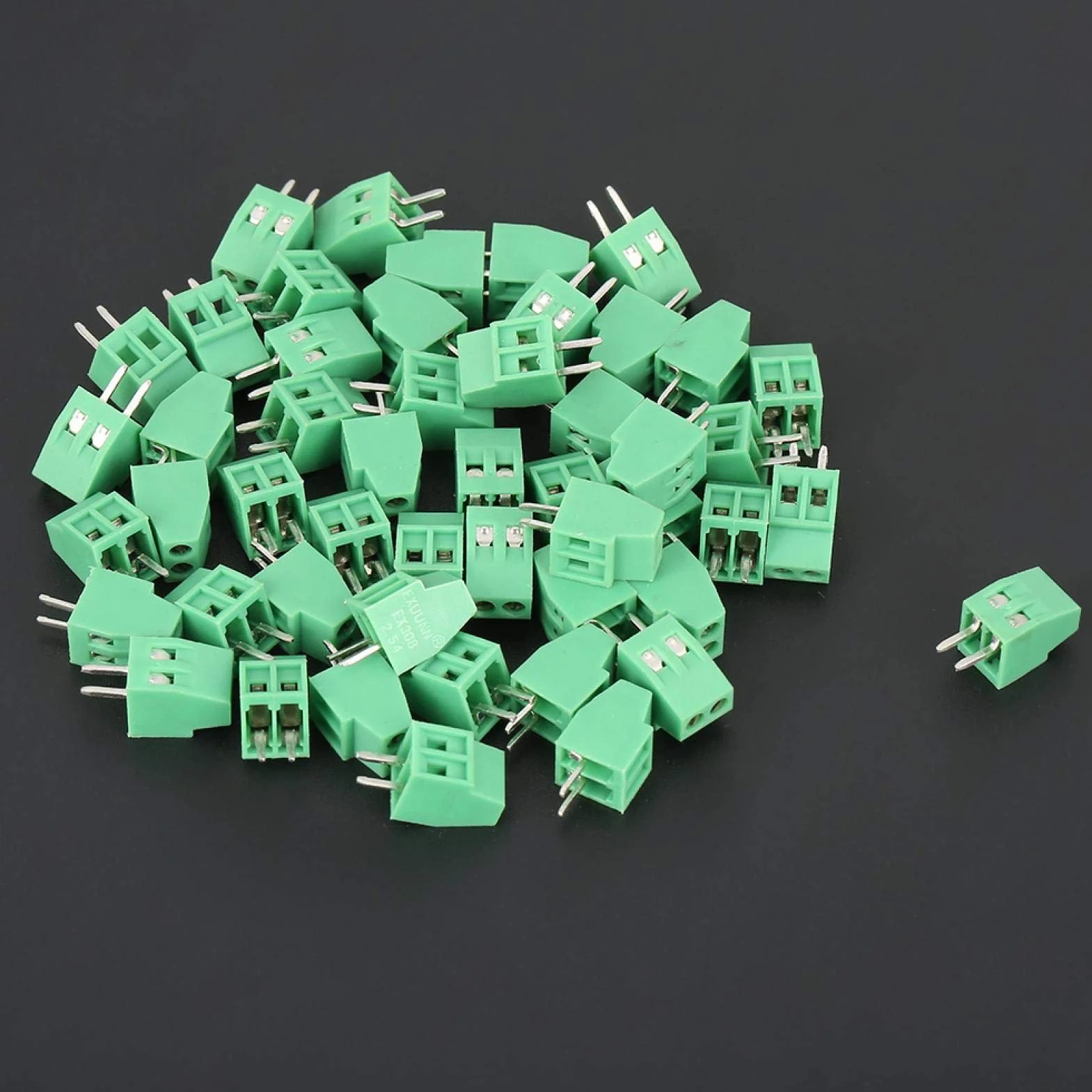 50 sztuk/zestaw złącze listwy zaciskowej 2 pin 2.54mm PCB listwa zaciskowa obwodu uziemienia listwa zaciskowa niskiej częstotliwości złącze śrubowe (zielony)