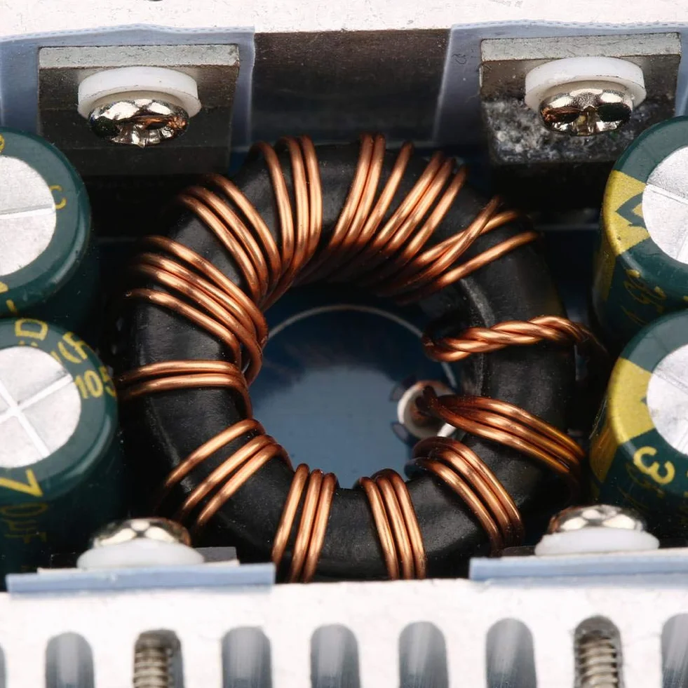 Regulowane zasilanie DC 5-30 V do 1,25-30 V 0,2-10 A automatyczny regulator napięcia Boost