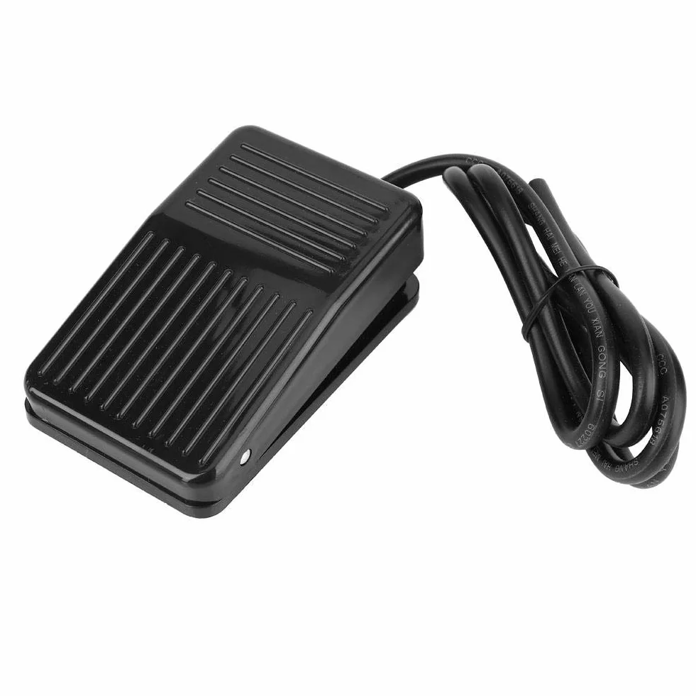 TFS - 01 Foot Control Switch 220 VAC 10 A, antypoślizgowy przełącznik nożny, pedał, pedał przełącznika nożnego, kontroler momentowy, czarny, do wiertarki stołowej, prasy hydraulicznej itp. (3,3ft)