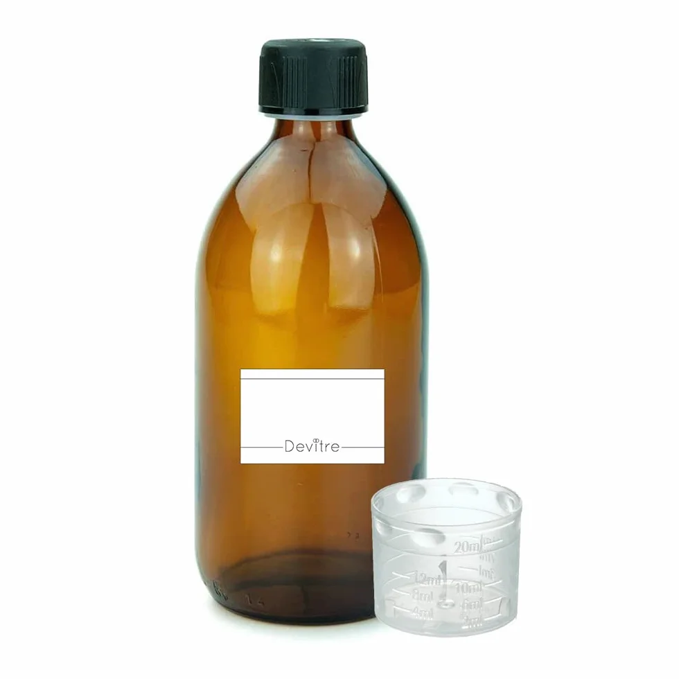 brązowa szklana butelka 500 ml z pokrywką, kubek z miarką i etykietą do opisywania