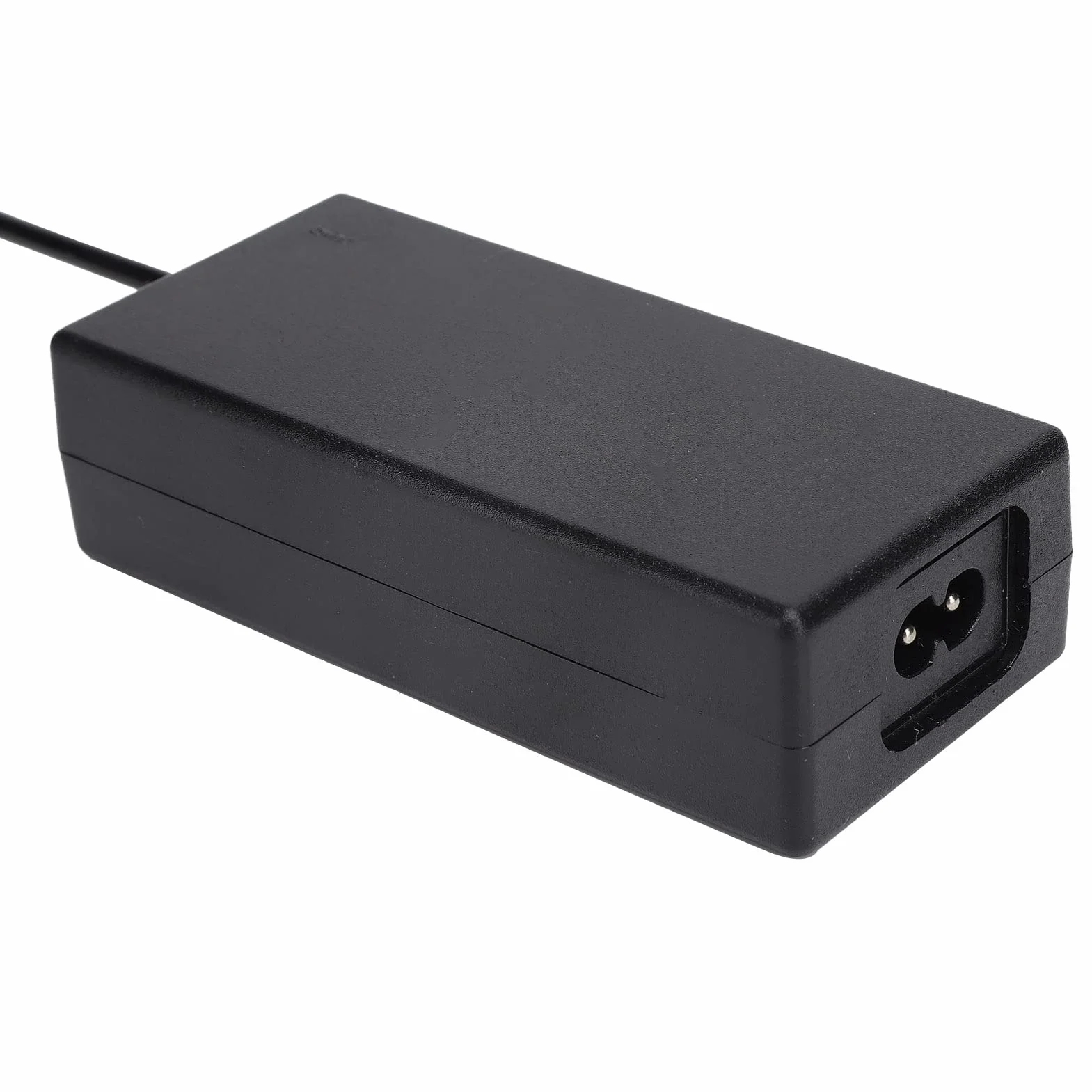Złącze Męskie 42V 2A DC 5,5mm do Akumulatora Litowo-jonowego 36V AC 100-240V 50/60Hz Czarny