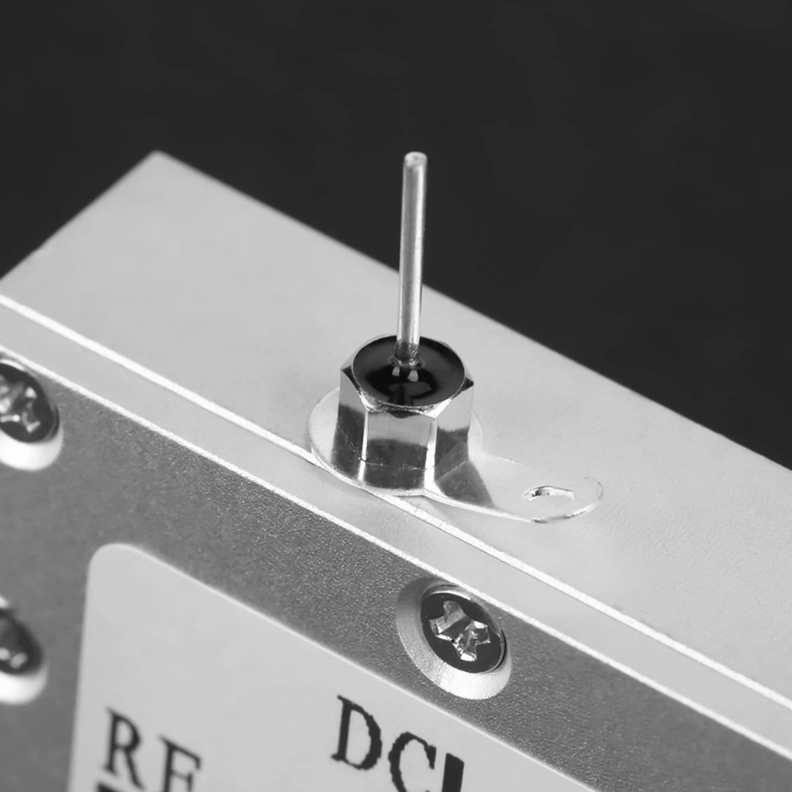 Bias Tee szerokopasmowe 10 MHz-6 GHz radio częstotliwość mikrofalowa współosiowy moduł wzmacniacza niskiego hałasu