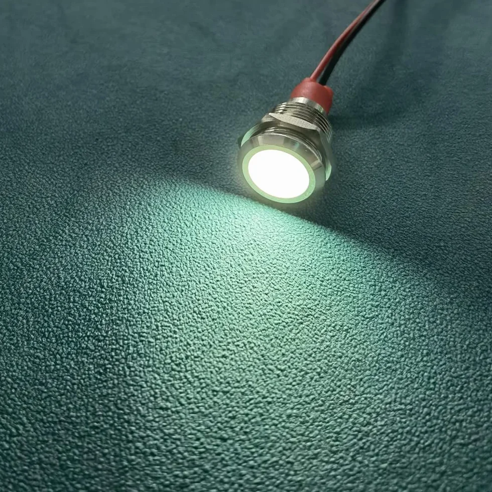 GUUZI 12mm Lampka Kontrolna LED 12-24V Wodoodporna Lampka Sygnalizacyjna Panel Metalowy Wskaźnik LED Lampka Sygnalizacyjna Mocowanie Panelu Głowica Płaska z Przewodami Srebrny Skorupa(Biały, 4 szt)