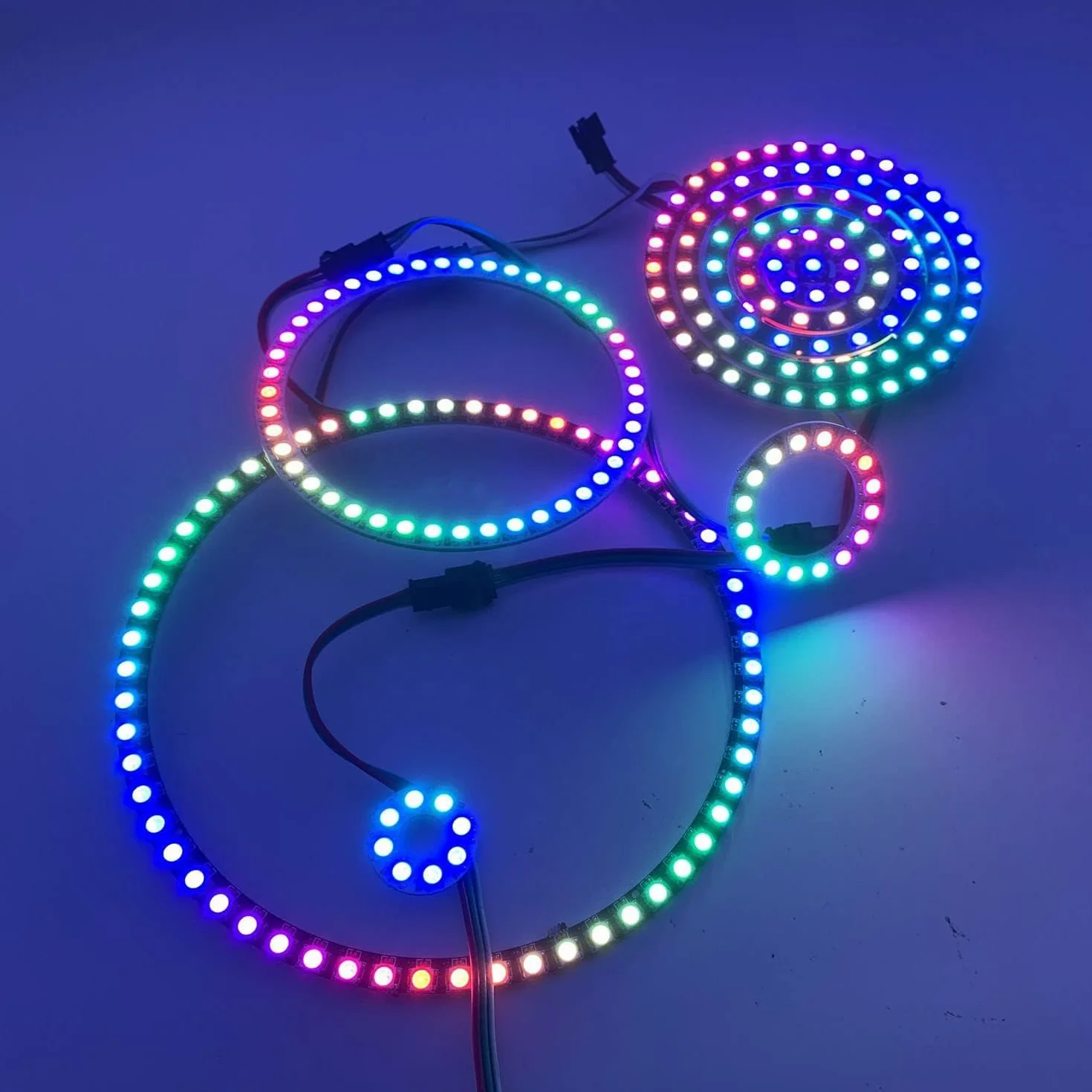 WS2812B LED Pixel Ring adresowalne moduły WS2812 IC RGB DC 5V 8 diod czarny